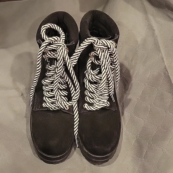 Steve Madden Genny combat boots - Picture 2 of 5